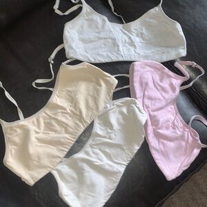 4 GAP BODY sports bras